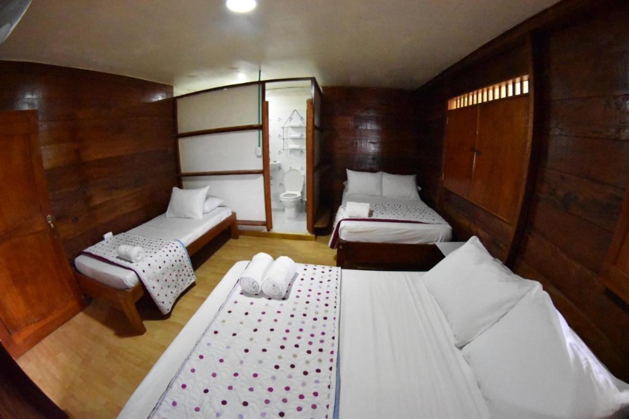 Hostal Cano Nevera La Macarena Ruang foto