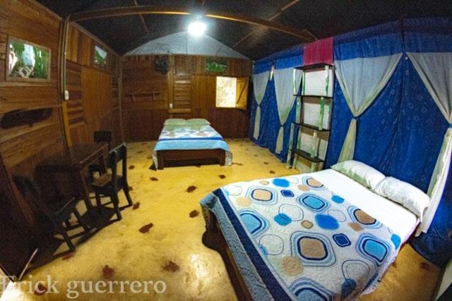Hostal Cano Nevera La Macarena Bagian luar foto